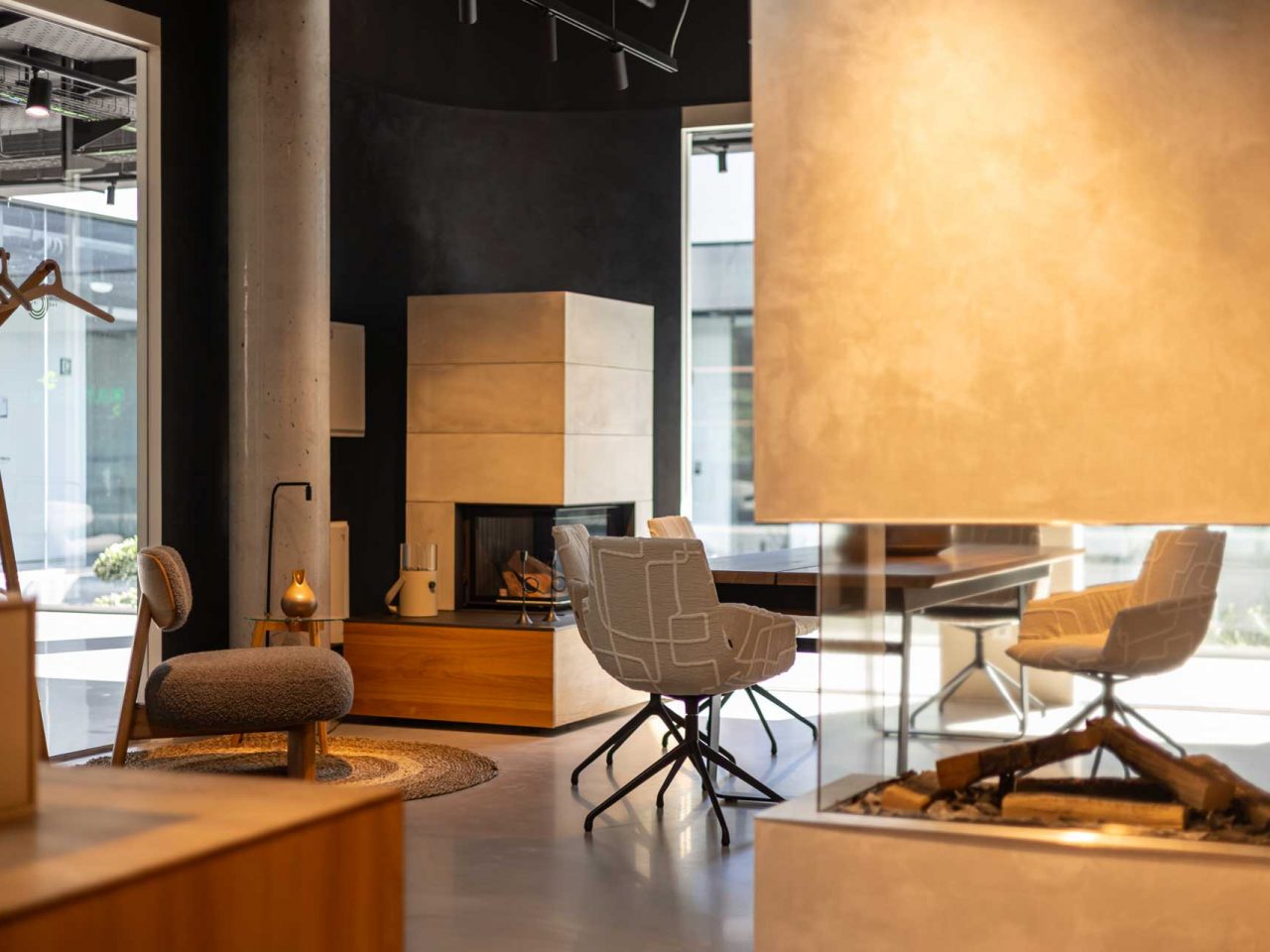 Kamine auf Mallorca – DUIS® Store im The Circle, Santa Ponsa. Qualitätskamine aus Deutschland für Mallorca